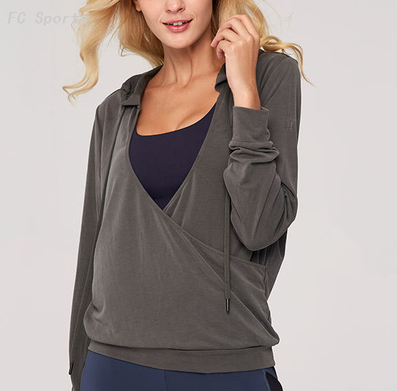 Yoga wear two-piece design, Hooded,breathable & comfortable, fashionable